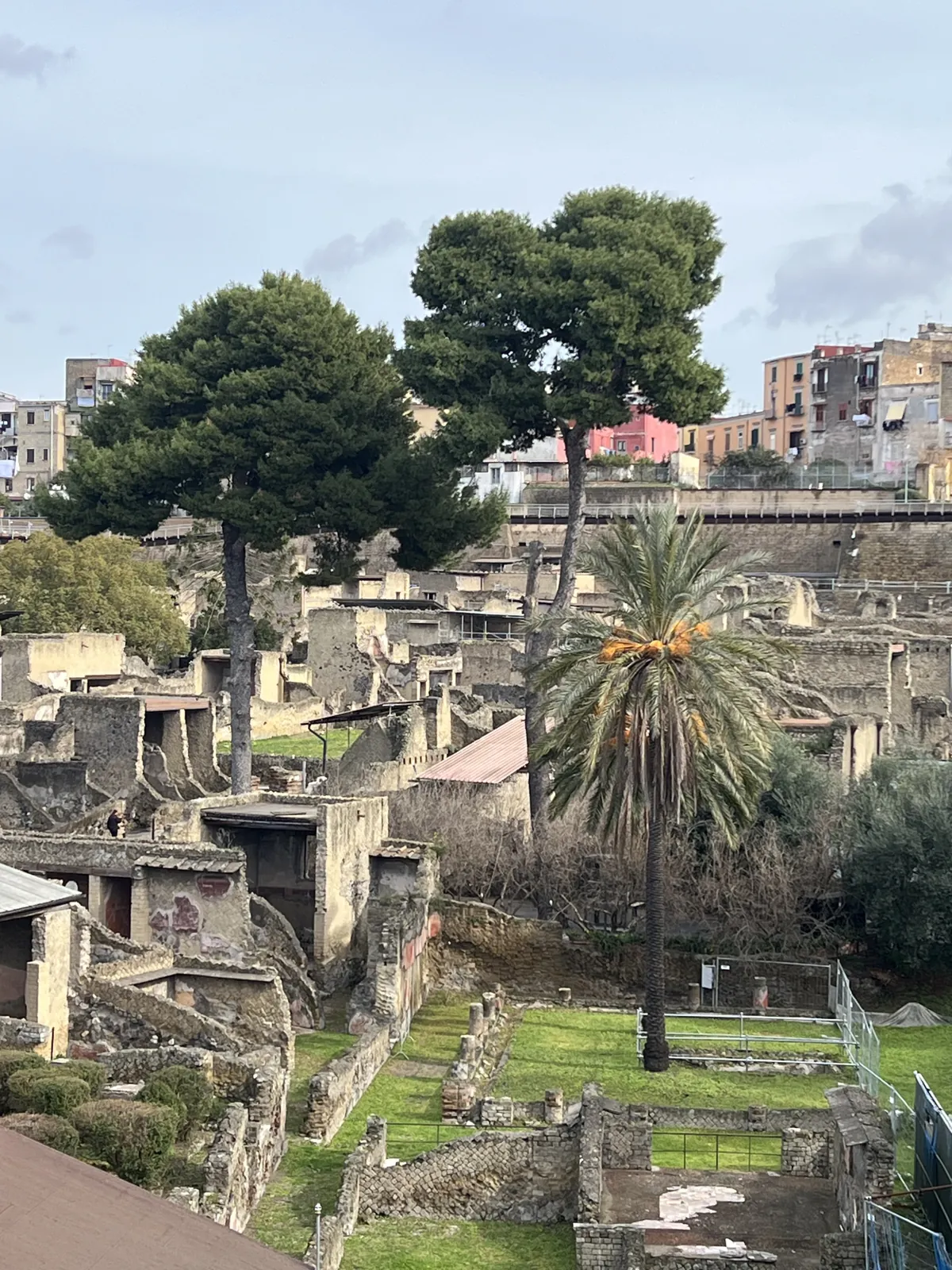 Vista de las ruinas del yacimiento arqueológico de Herculano